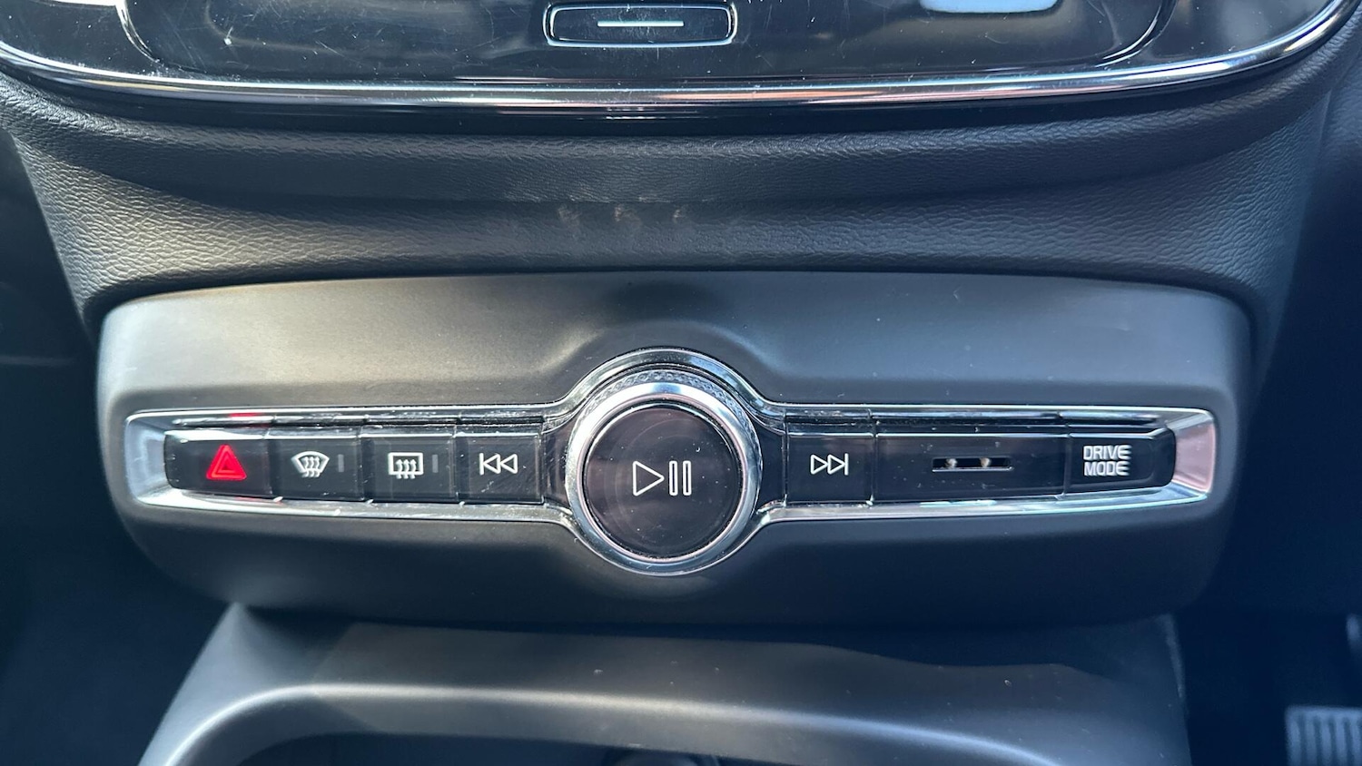 Used Volvo XC40 2019 for sale - 76562089: Photo 28