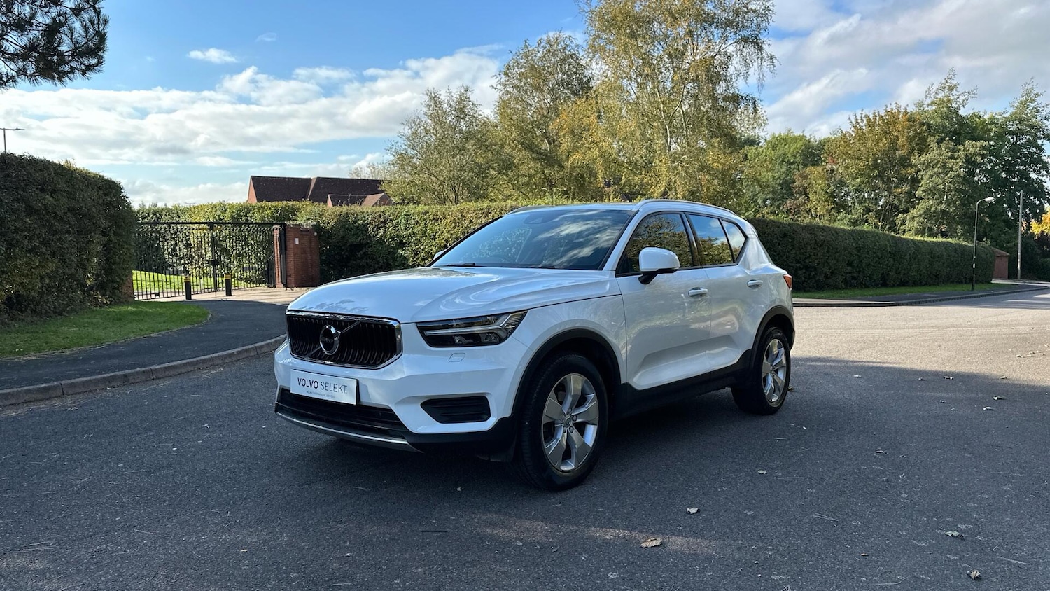Used Volvo XC40 2019 for sale - 76562089: Photo 3