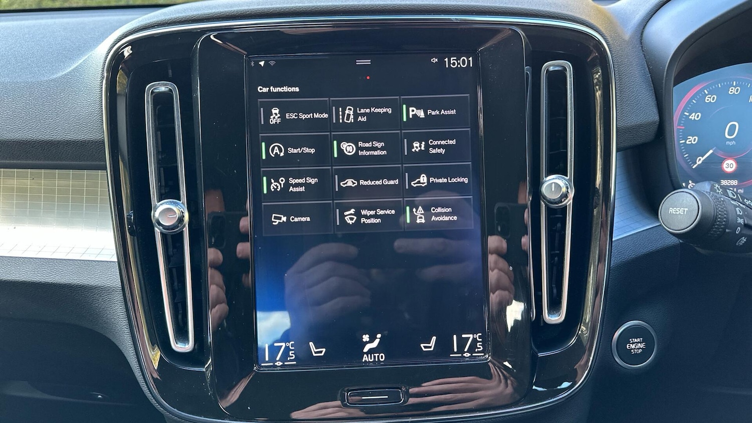 Used Volvo XC40 2019 for sale - 76562089: Photo 32