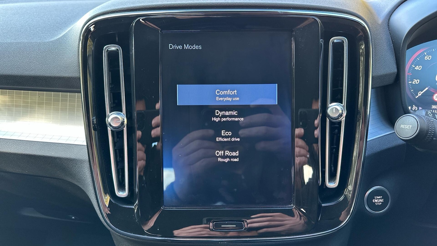 Used Volvo XC40 2019 for sale - 76562089: Photo 41