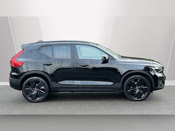 Used Volvo XC40 2025 for sale - 77215942: Photo