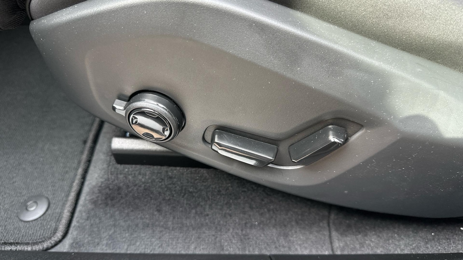 Used Volvo XC60 2025 for sale - 77039801: Photo 23