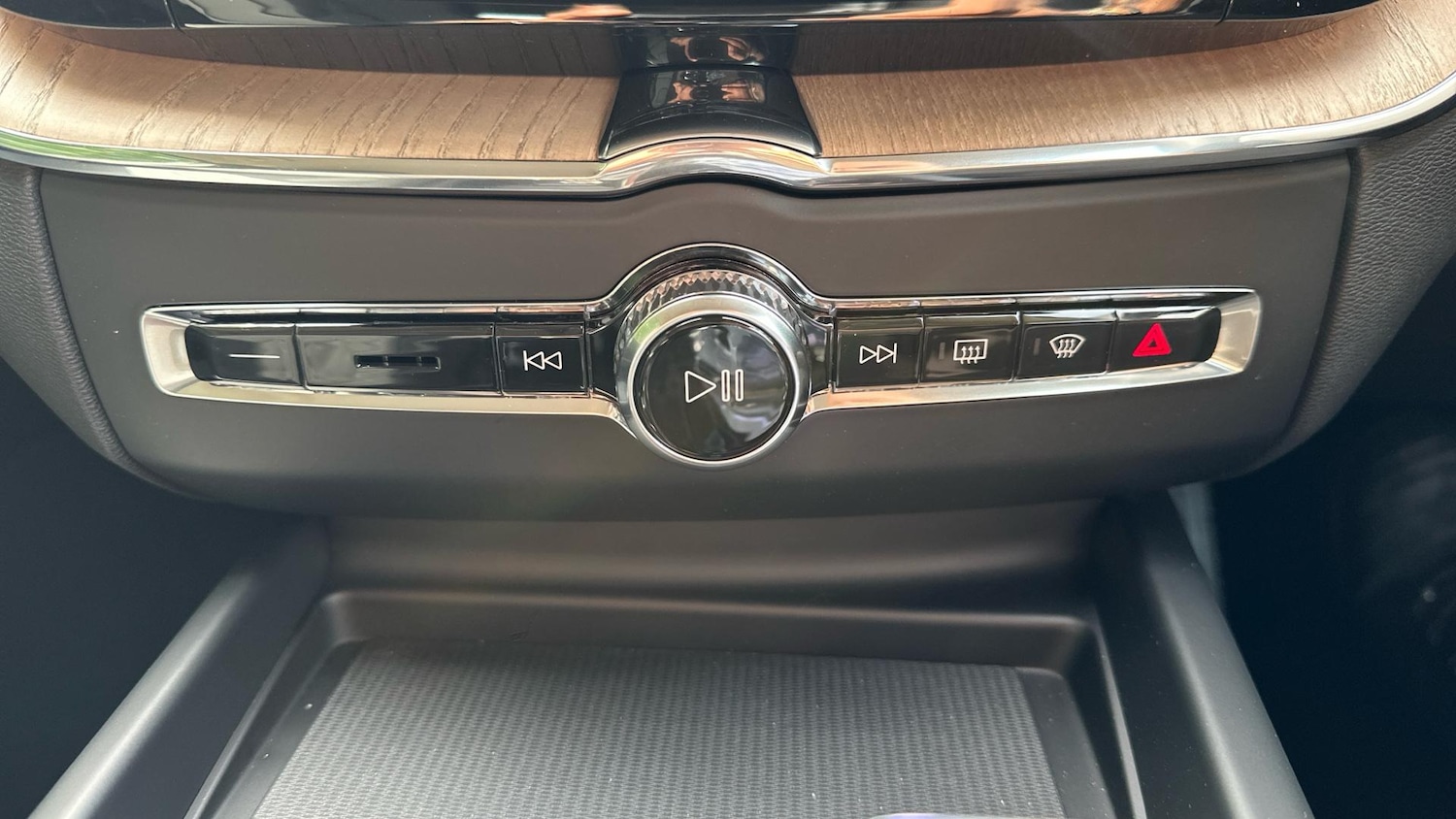 Used Volvo XC60 2025 for sale - 77039801: Photo 41