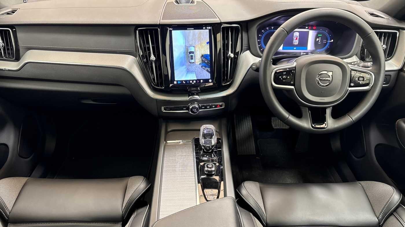 Used Volvo XC60 2023 for sale - 77672904: Photo 10