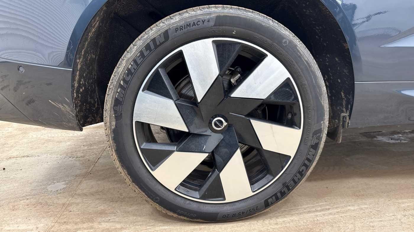 Used Volvo XC60 2023 for sale - 77672904: Photo 16