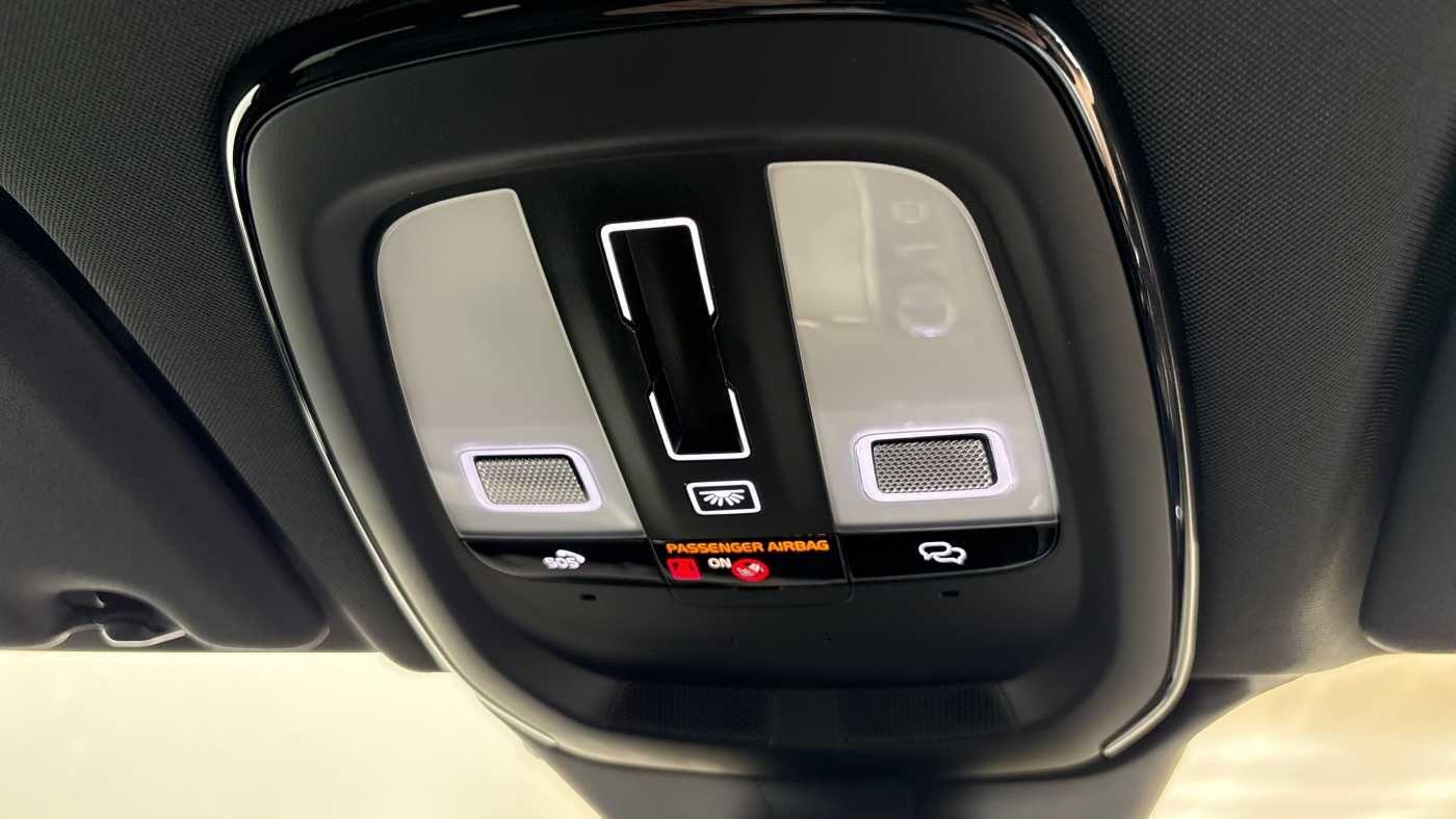 Used Volvo XC60 2023 for sale - 77672904: Photo 33