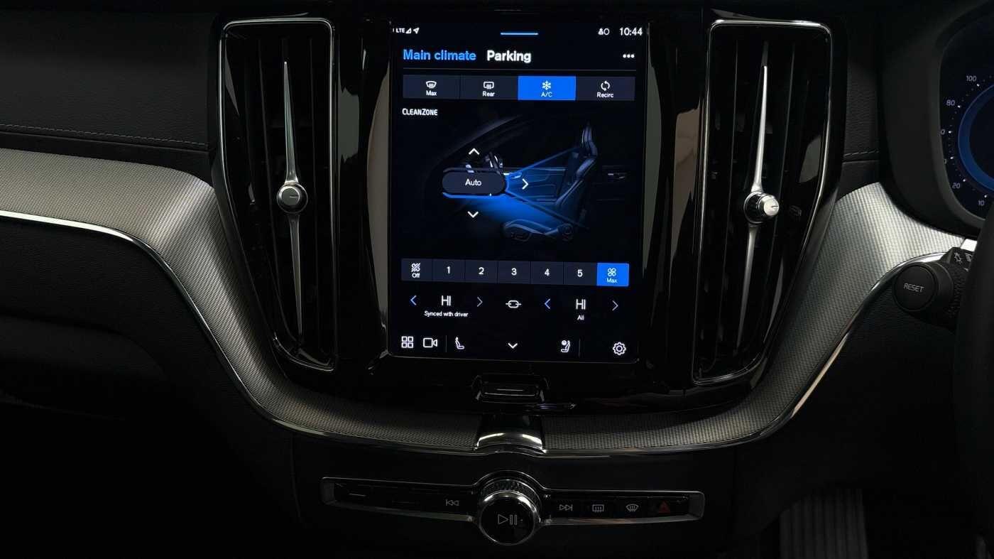 Used Volvo XC60 2023 for sale - 77672904: Photo 39