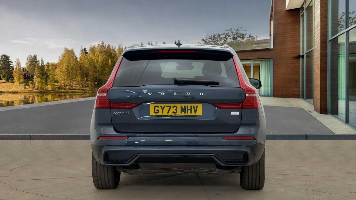 Used Volvo XC60 2023 for sale - 77672904: Photo 4