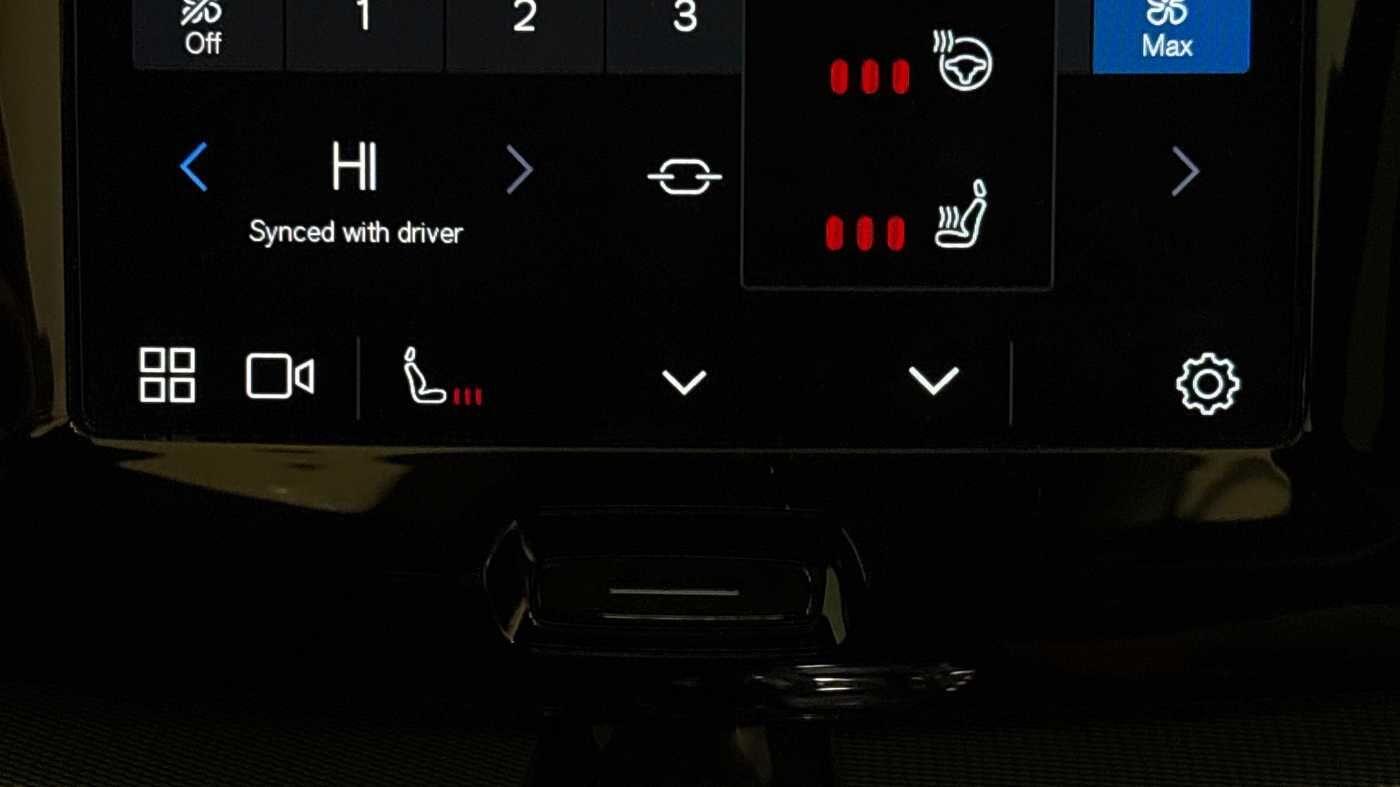 Used Volvo XC60 2023 for sale - 77672904: Photo 41