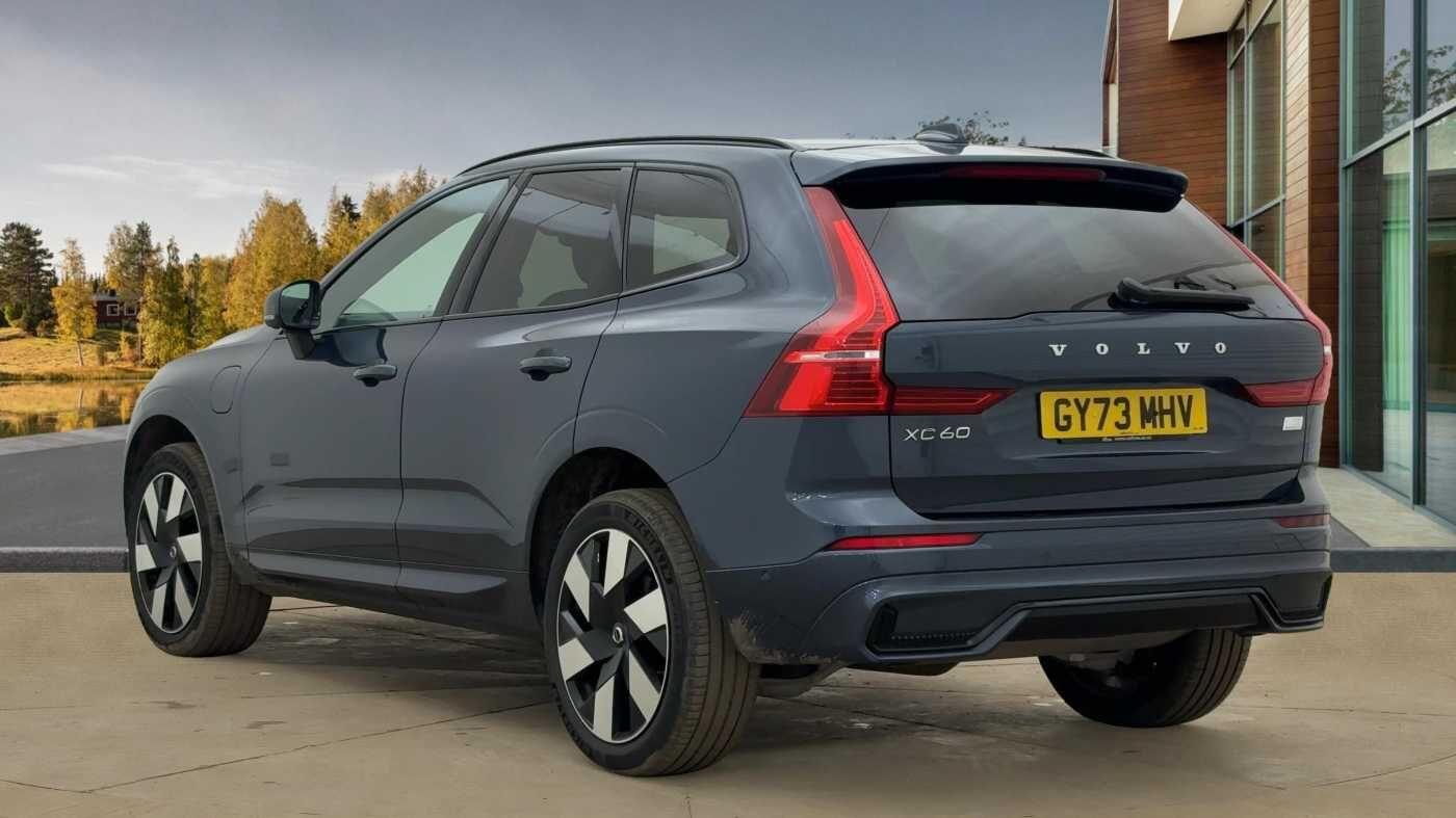 Used Volvo XC60 2023 for sale - 77672904: Photo 5