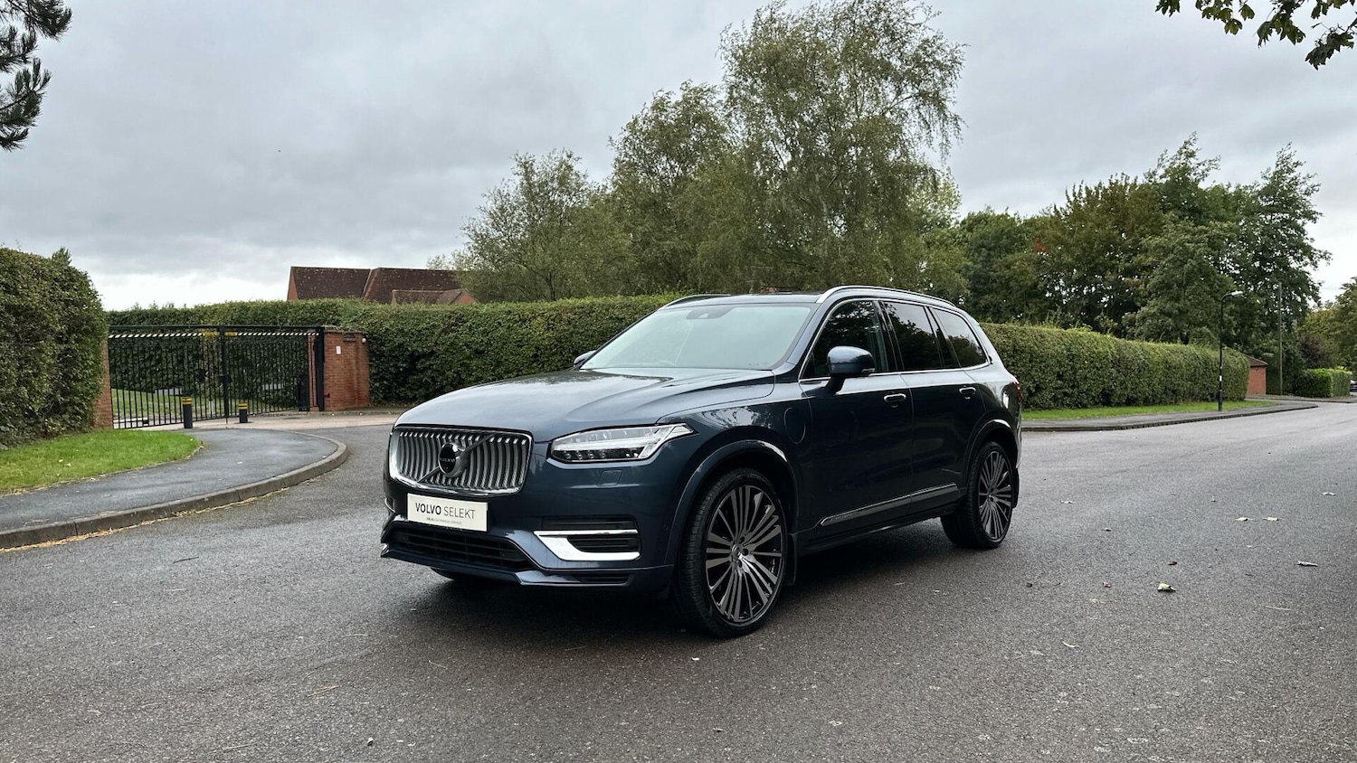 Used Volvo XC90 2021 for sale - 76537816: Photo 2
