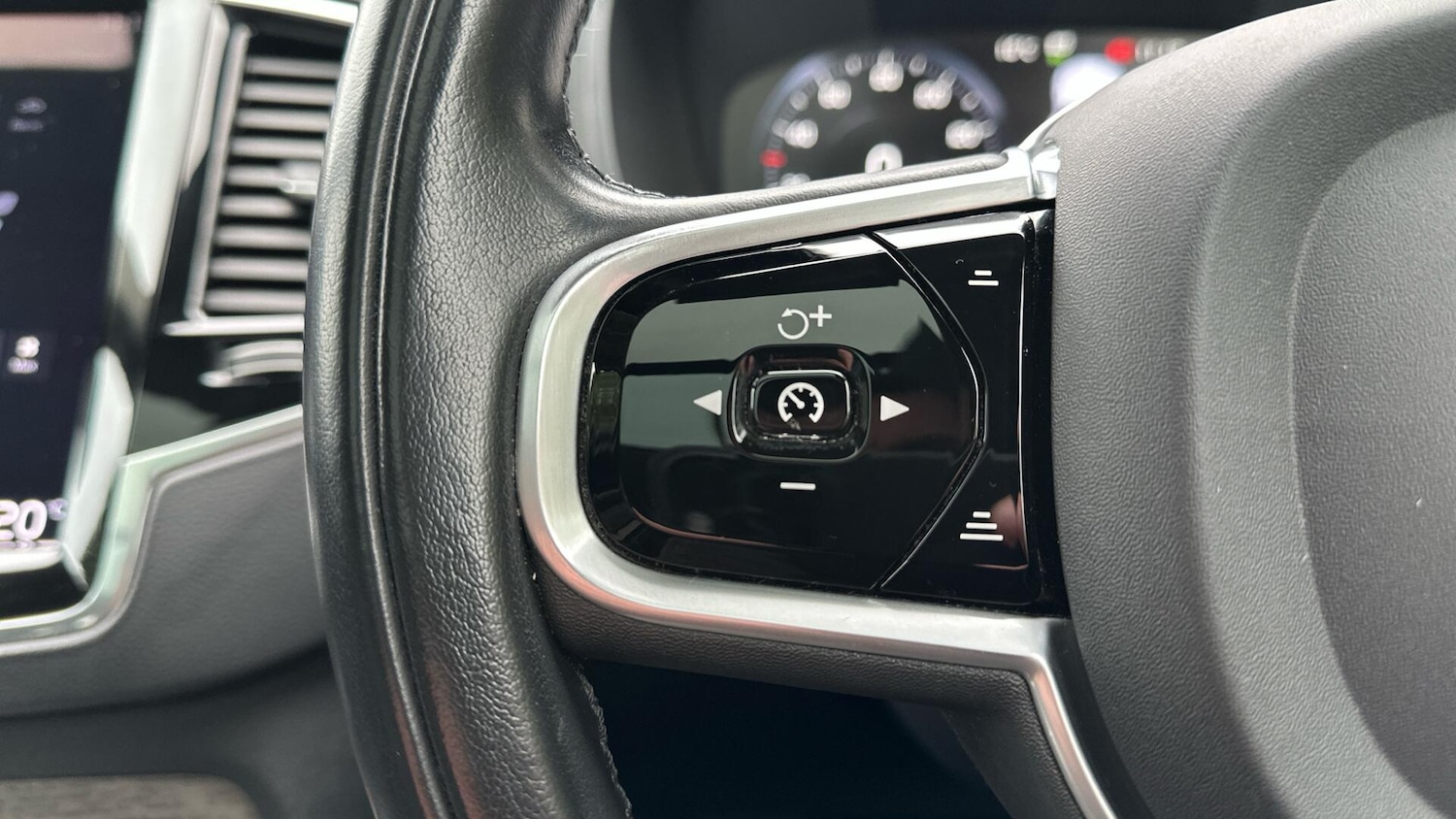 Used Volvo XC90 2021 for sale - 76537816: Photo 22