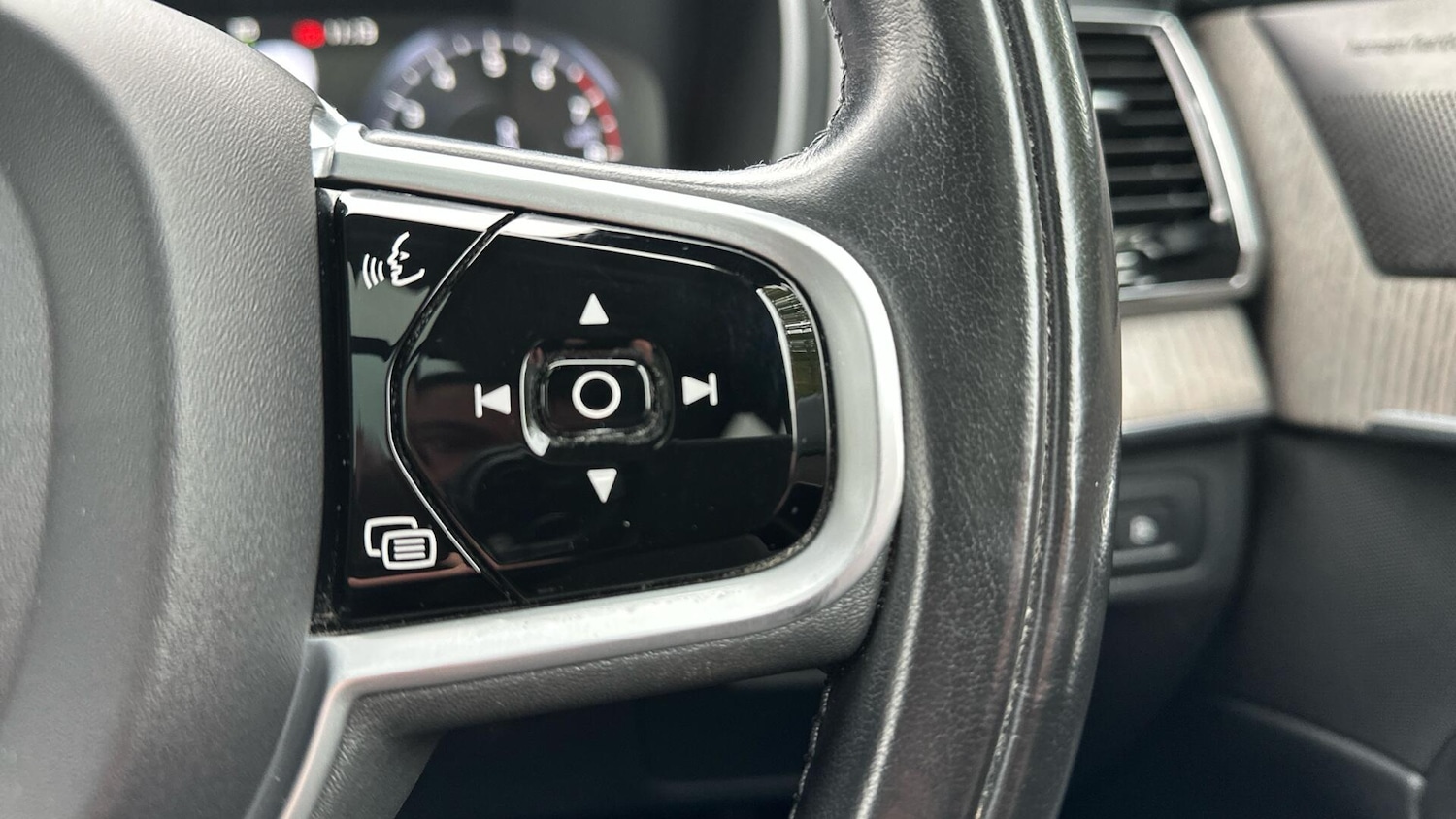 Used Volvo XC90 2021 for sale - 76537816: Photo 23