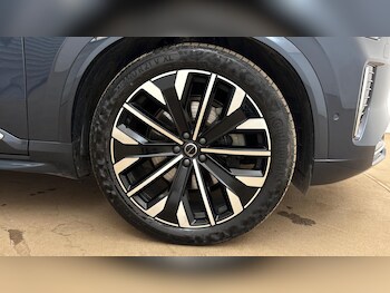 Used Volvo XC90 2025 for sale - 78417246: Photo