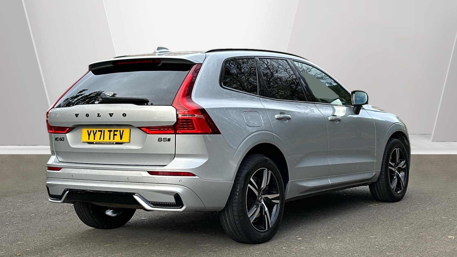 Used Volvo XC60 2022 for sale - 76423860: Photo 2