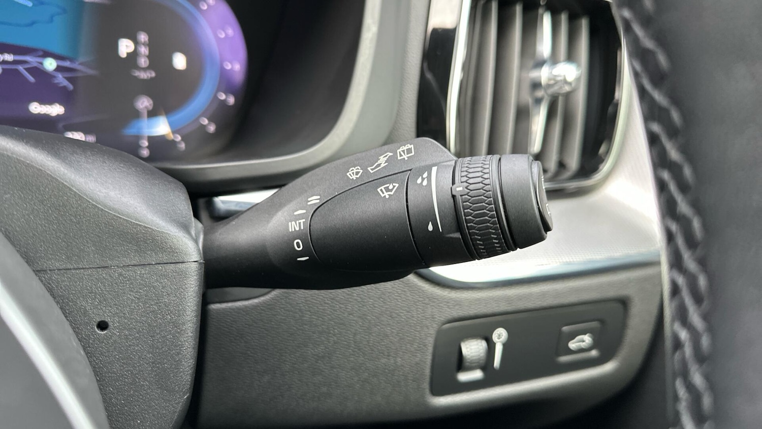 Used Volvo XC60 2022 for sale - 76423860: Photo 23