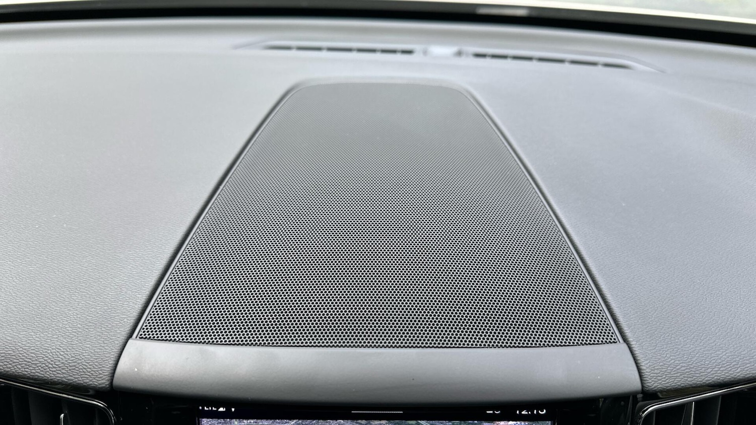 Used Volvo XC60 2022 for sale - 76423860: Photo 25