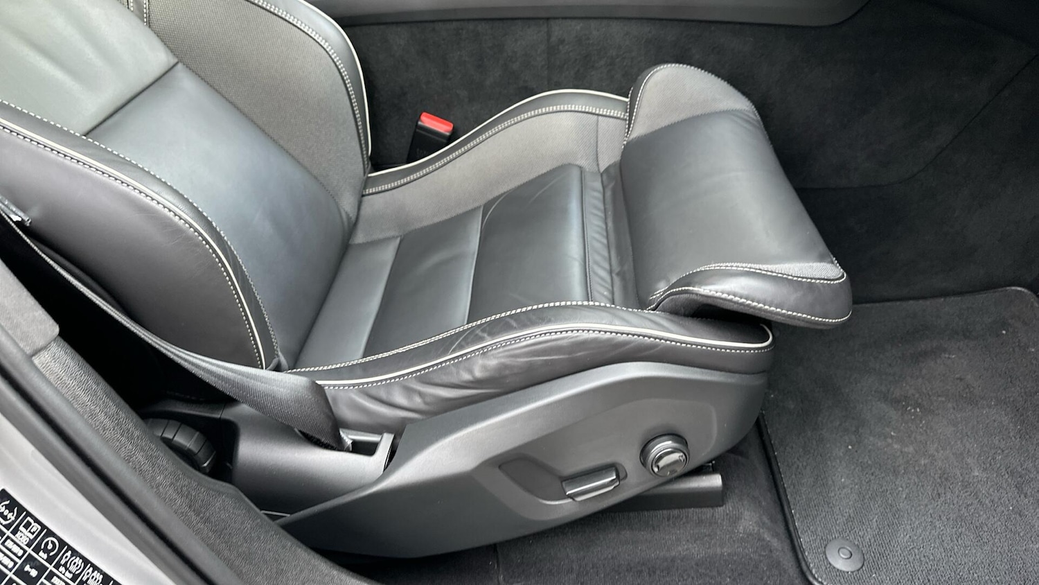 Used Volvo XC60 2022 for sale - 76423860: Photo 30