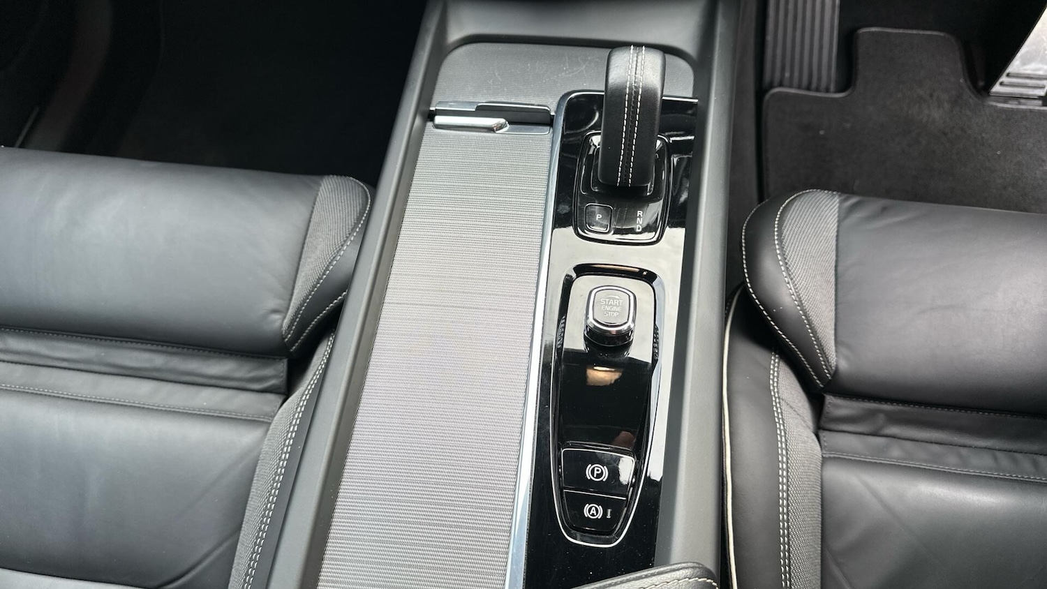 Used Volvo XC60 2022 for sale - 76423860: Photo 42