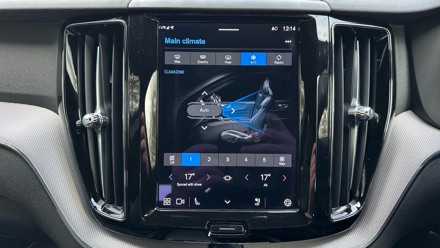 Used Volvo XC60 2022 for sale - 76423860: Photo 50