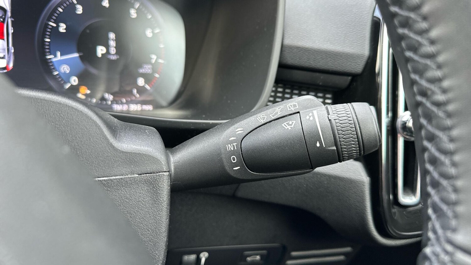 Used Volvo XC40 for sale - 77191457: Photo 22