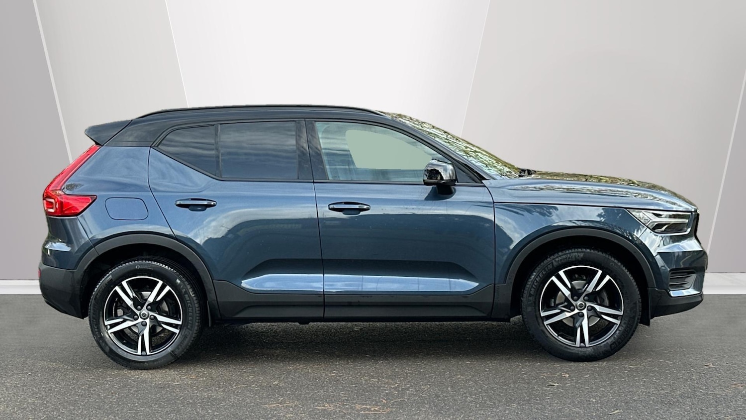 Used Volvo XC40 for sale - 77191457: Photo 3