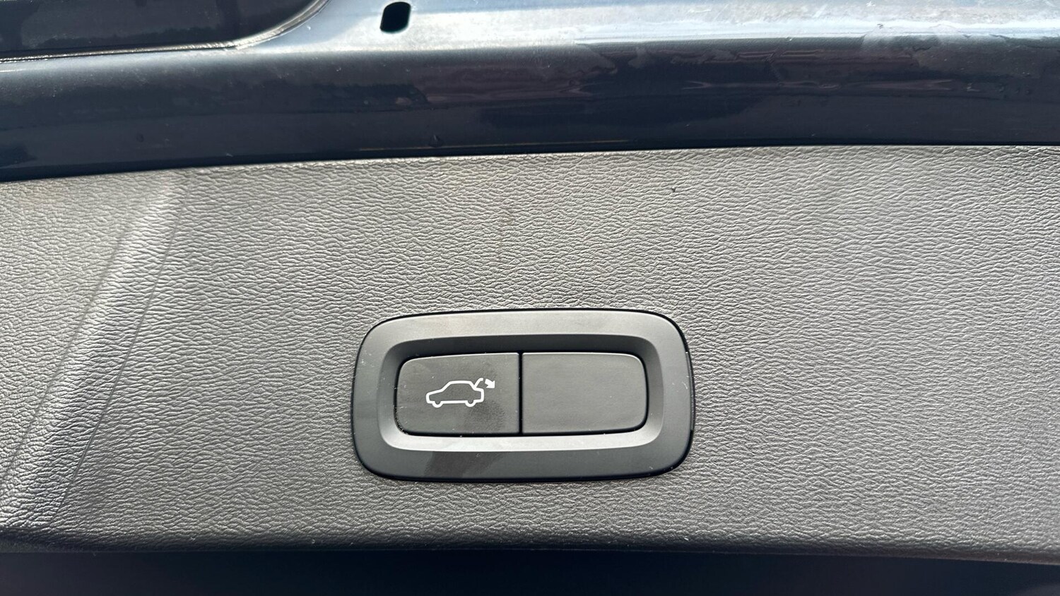 Used Volvo XC40 for sale - 77191457: Photo 33