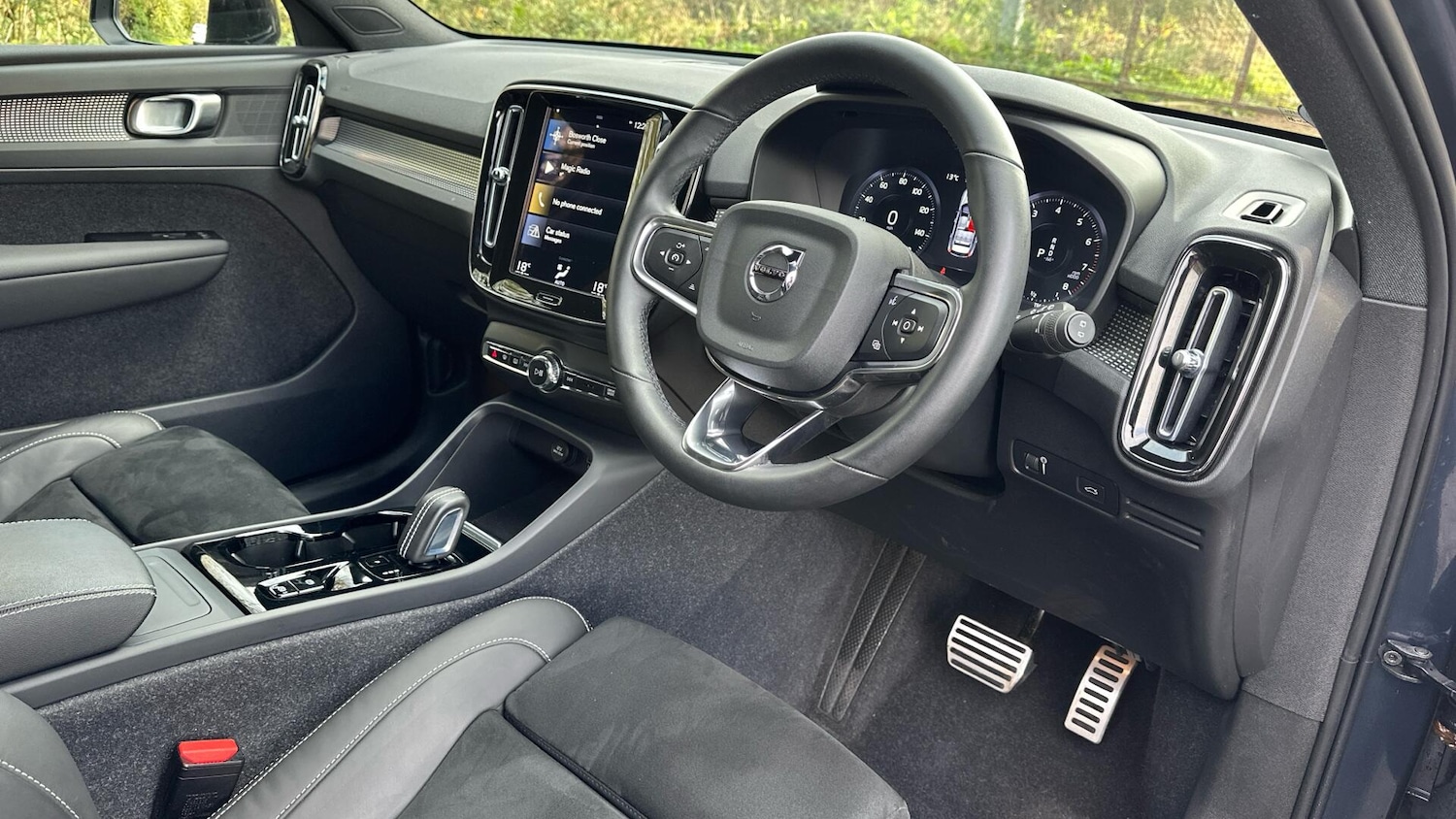 Used Volvo XC40 for sale - 77191457: Photo 4