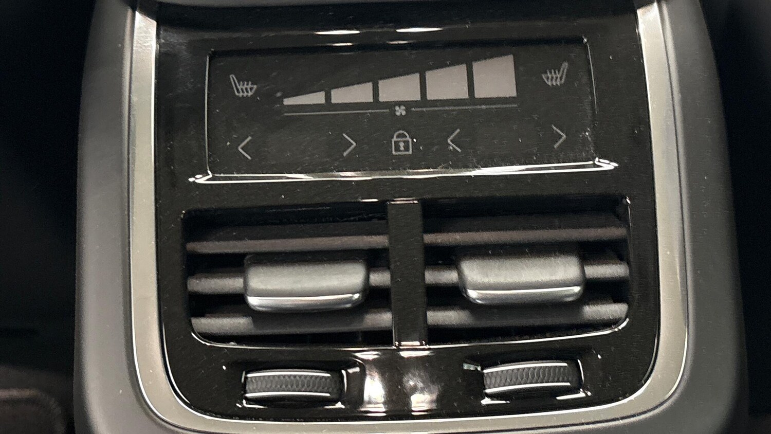 Used Volvo XC60 2025 for sale - 77722744: Photo 17