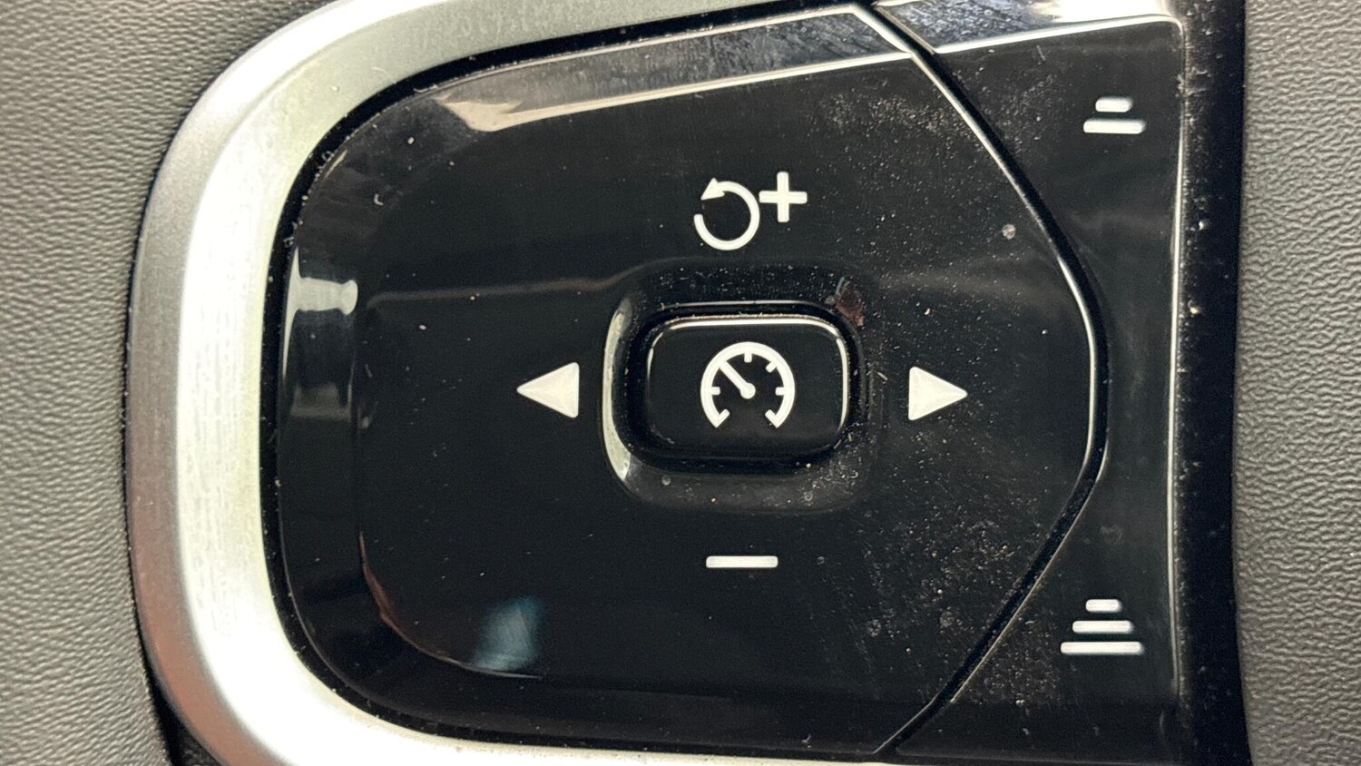 Used Volvo XC60 2025 for sale - 77722744: Photo 30