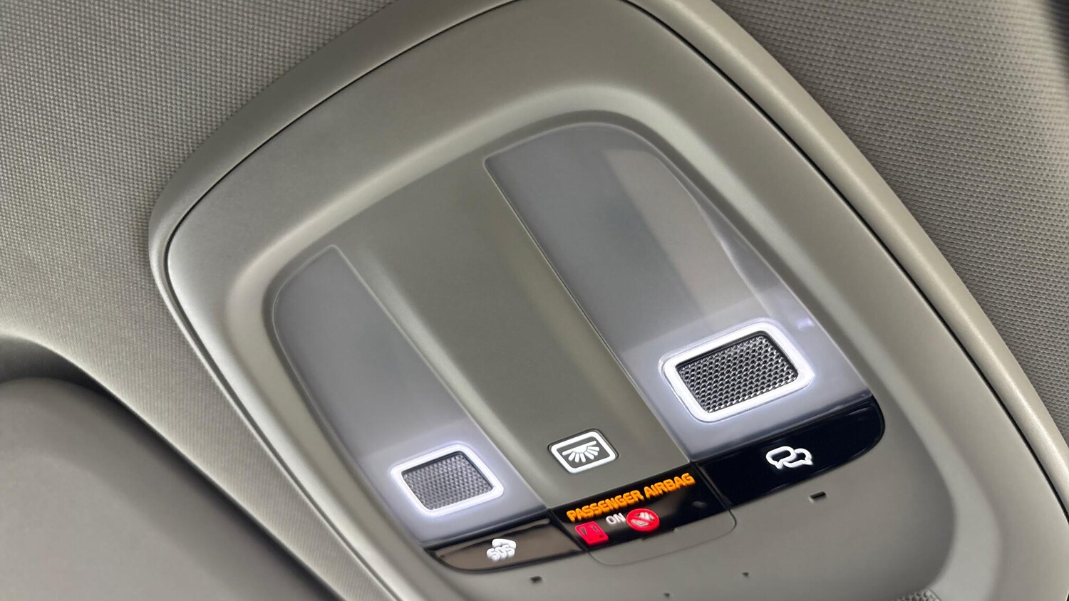 Used Volvo XC60 2025 for sale - 77722744: Photo 32