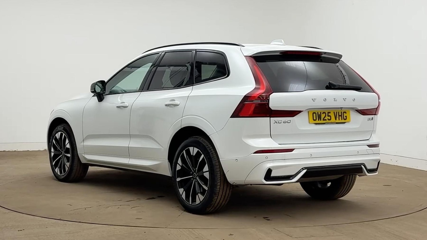 Used Volvo XC60 2025 for sale - 77722744: Photo 5