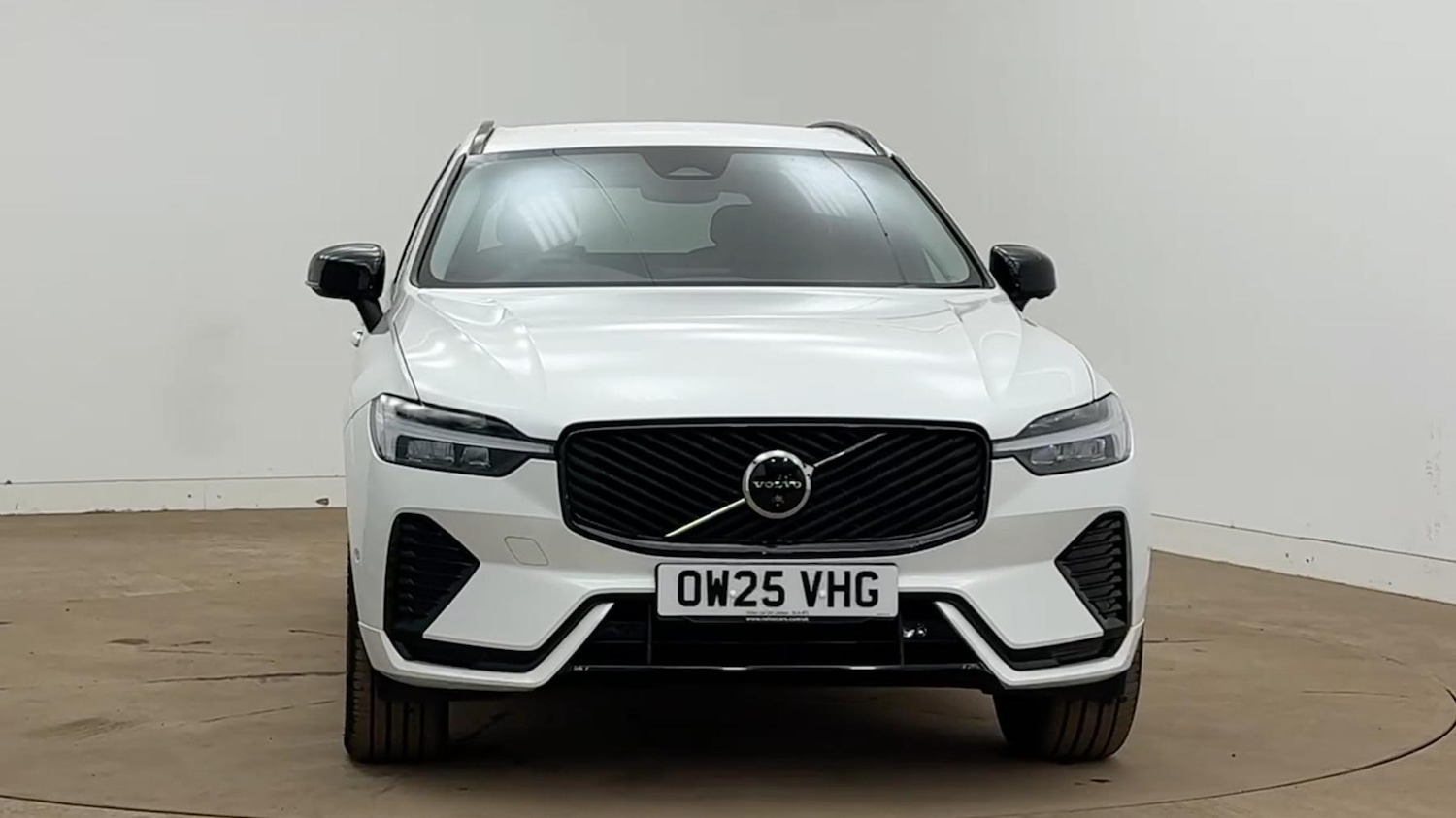 Used Volvo XC60 2025 for sale - 77722744: Photo 8