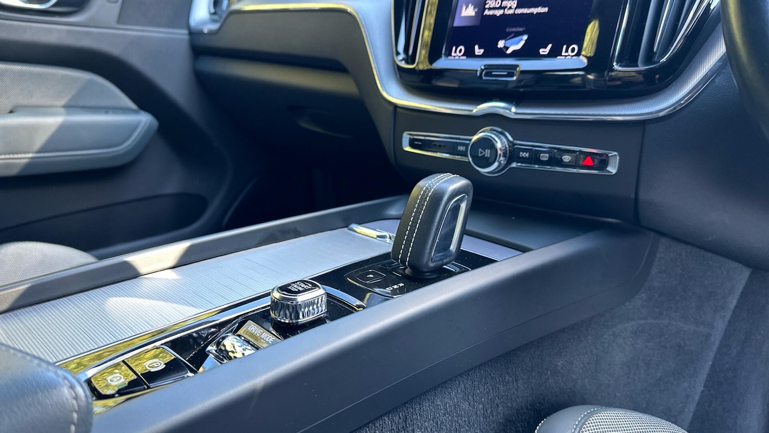 Used Volvo XC60 2021 for sale - 76337886: Photo 14