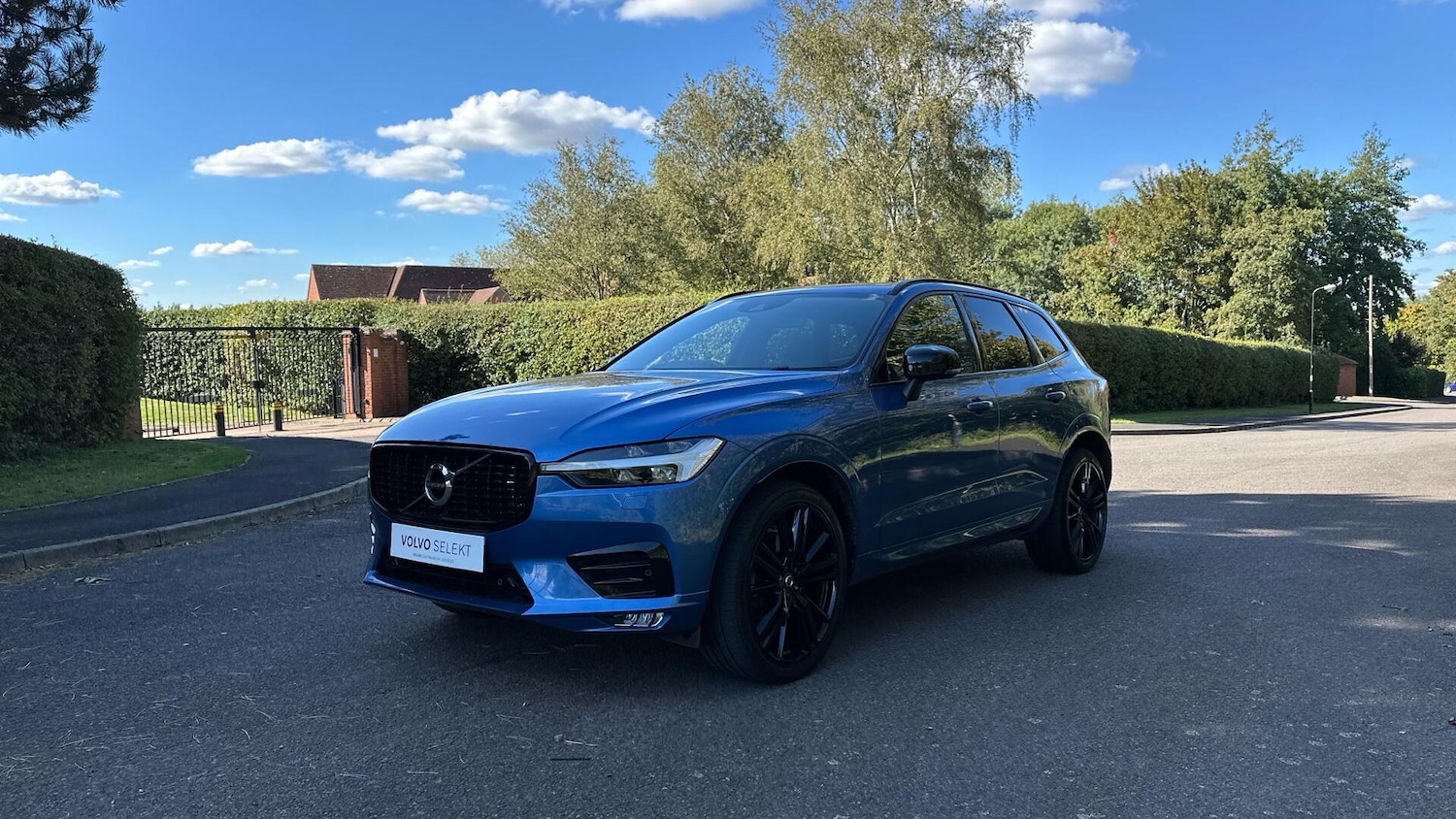 Used Volvo XC60 2021 for sale - 76337886: Photo 3