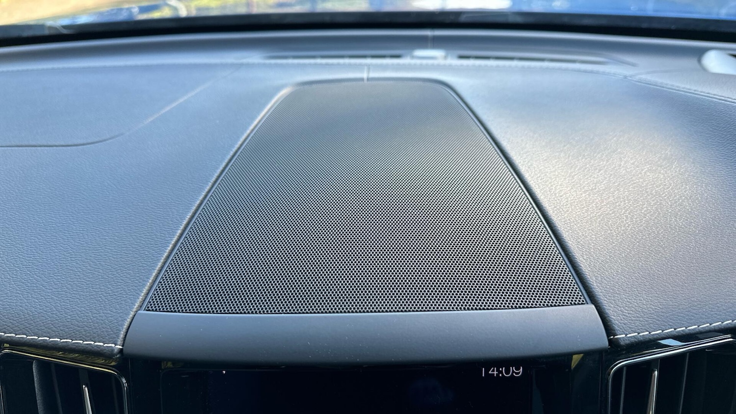 Used Volvo XC60 2021 for sale - 76337886: Photo 48