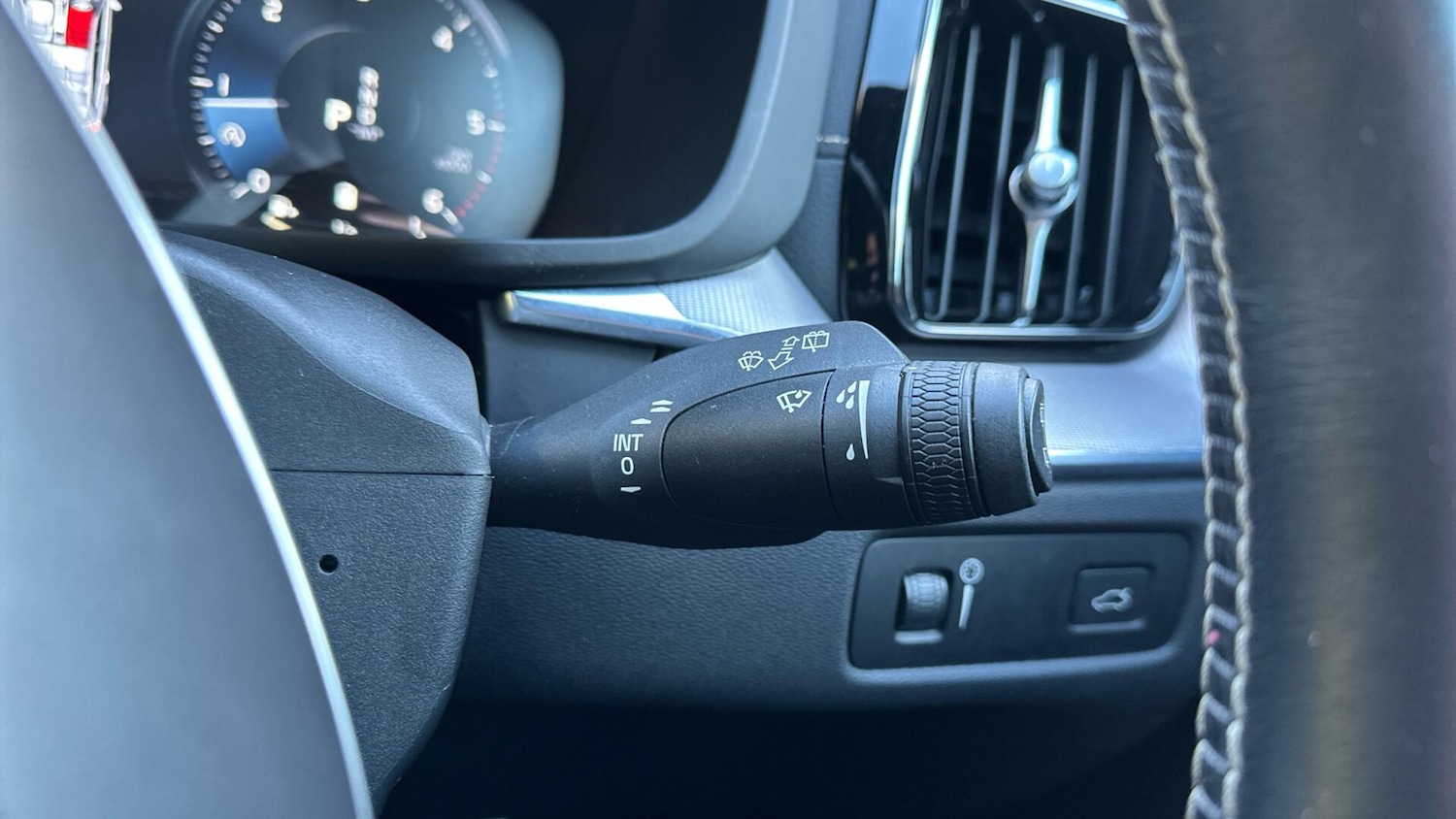 Used Volvo XC60 2021 for sale - 76584088: Photo 24