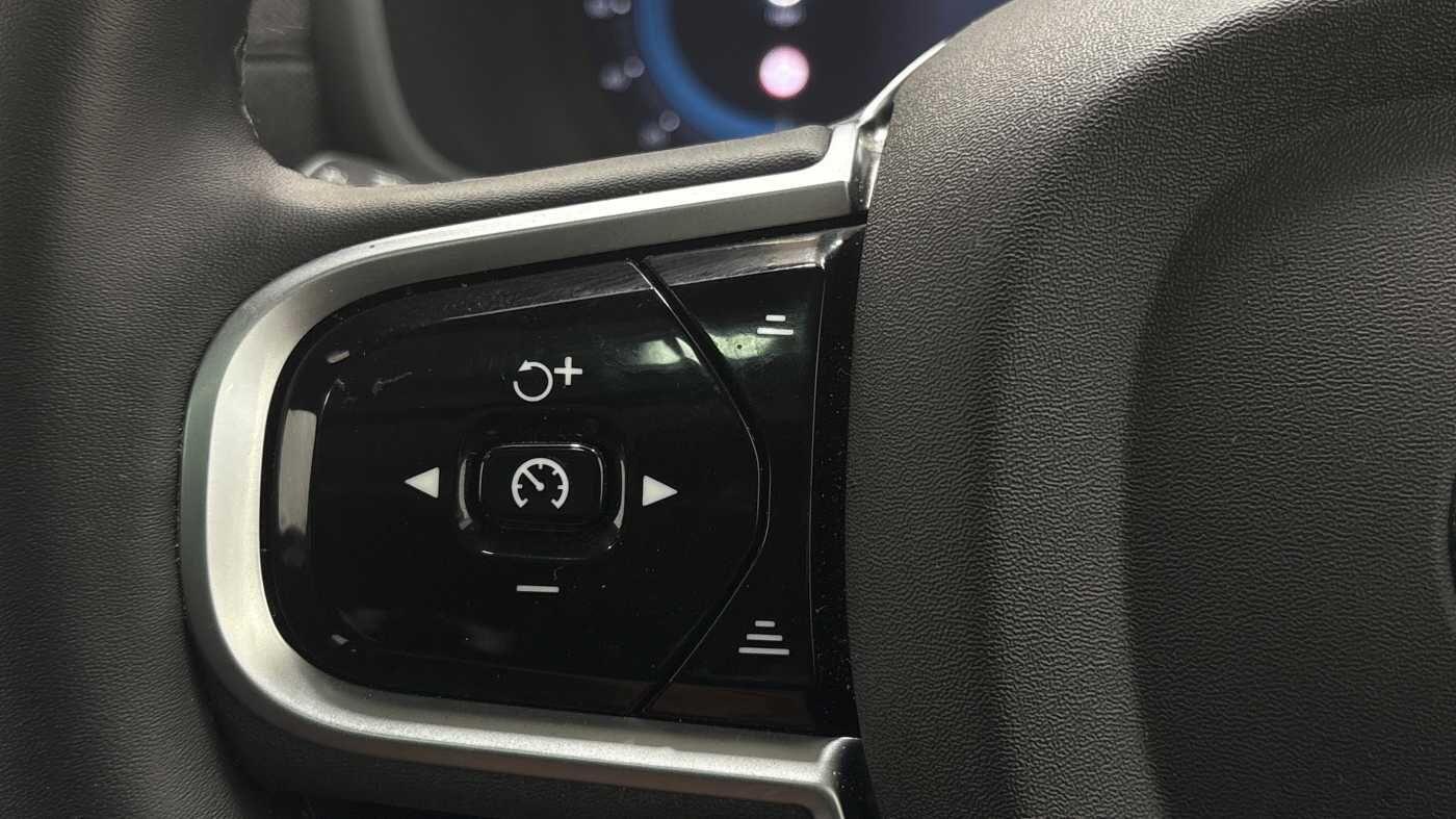 Used Volvo XC90 2025 for sale - 77040407: Photo 31