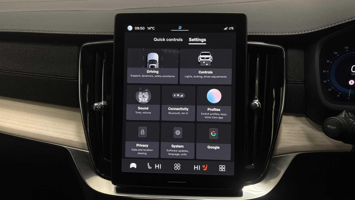 Used Volvo XC90 2025 for sale - 77040407: Photo 35