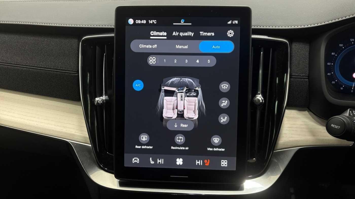 Used Volvo XC90 2025 for sale - 77040407: Photo 39