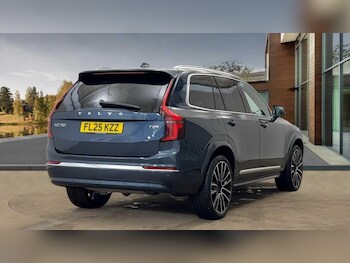 Used Volvo XC90 2025 for sale - 77040407: Photo