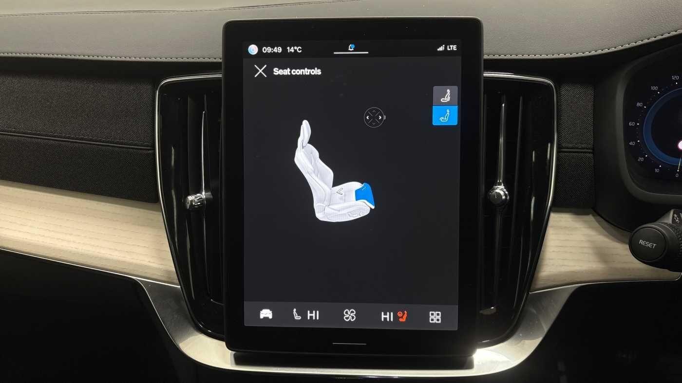 Used Volvo XC90 2025 for sale - 77040407: Photo 42