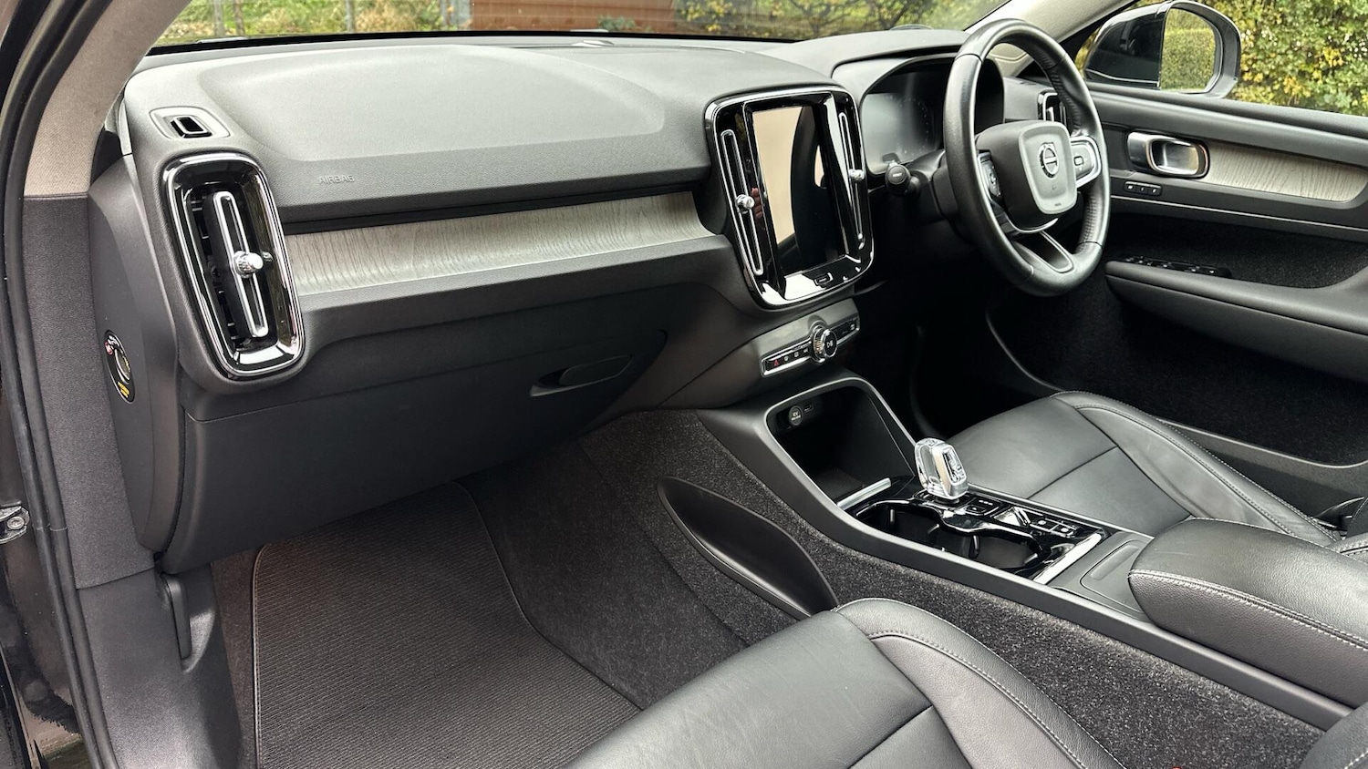 Used Volvo XC40 2021 for sale - 76337775: Photo 14