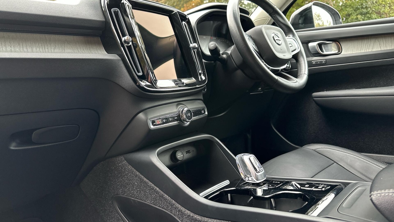 Used Volvo XC40 2021 for sale - 76337775: Photo 15