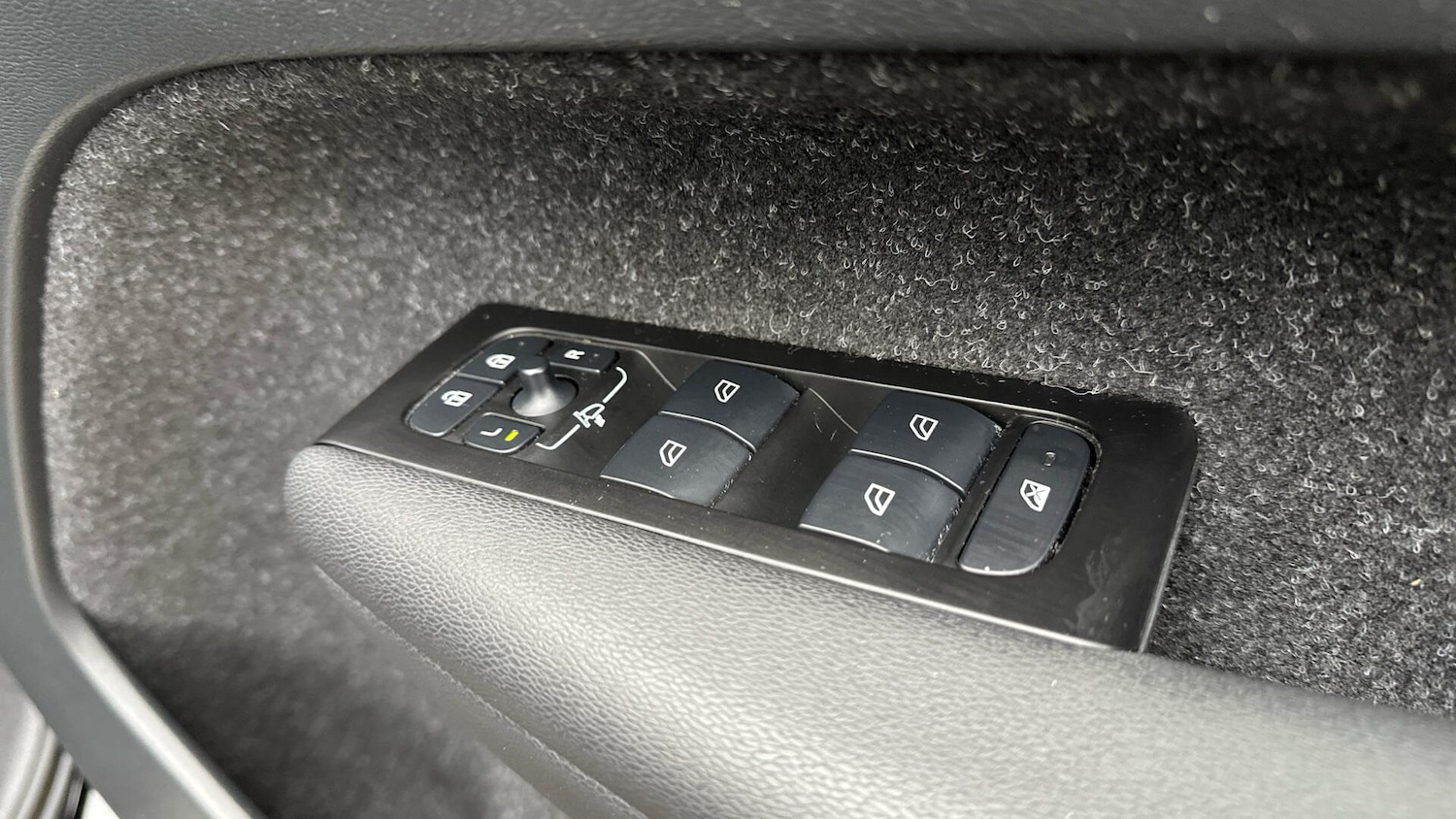 Used Volvo XC40 2021 for sale - 76337775: Photo 23