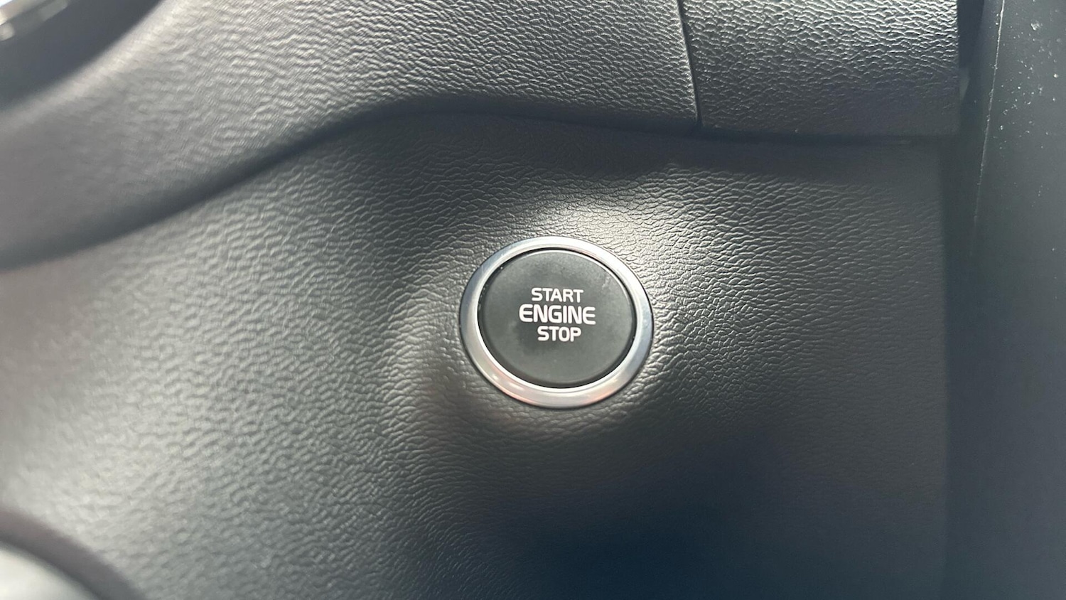 Used Volvo XC40 2021 for sale - 76337775: Photo 24