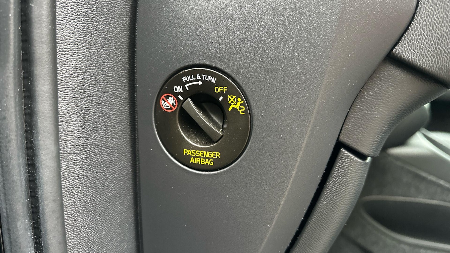 Used Volvo XC40 2021 for sale - 76337775: Photo 27