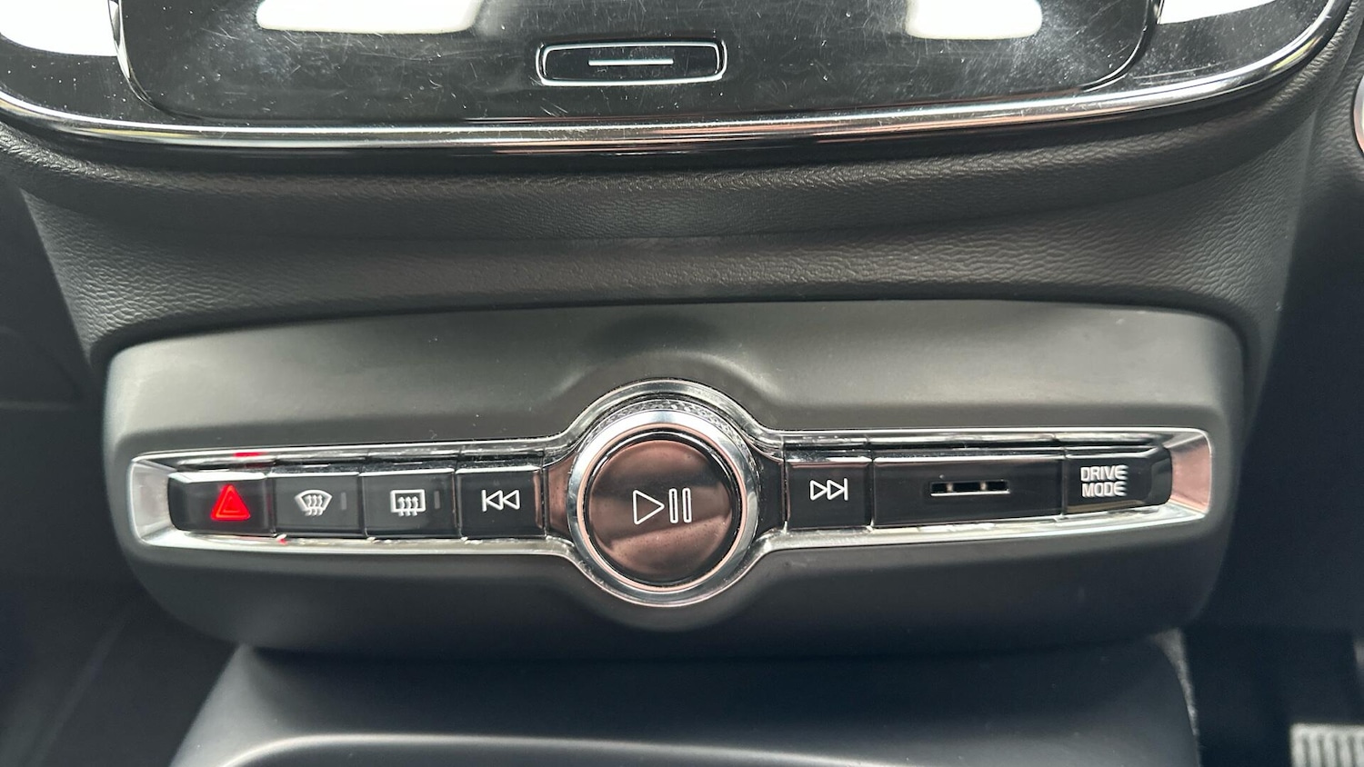 Used Volvo XC40 2021 for sale - 76337775: Photo 29