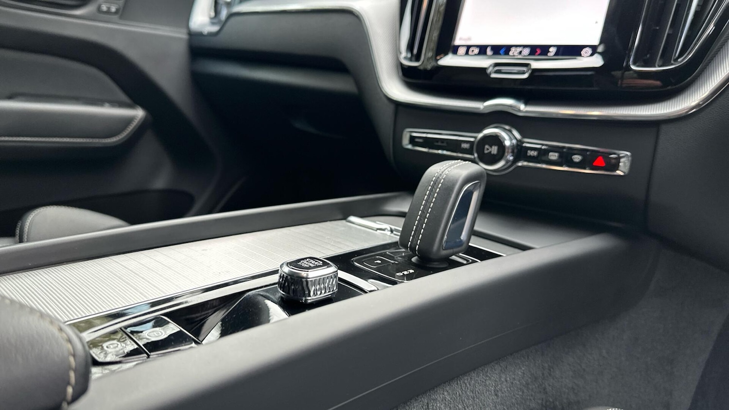 Used Volvo XC60 2022 for sale - 76337501: Photo 26