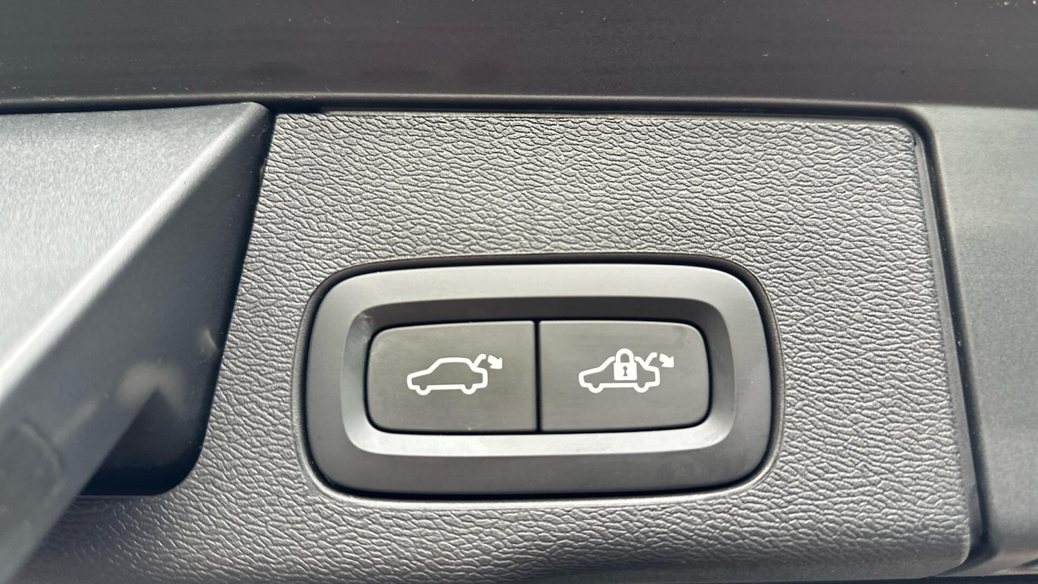 Used Volvo XC60 2022 for sale - 76337501: Photo 34